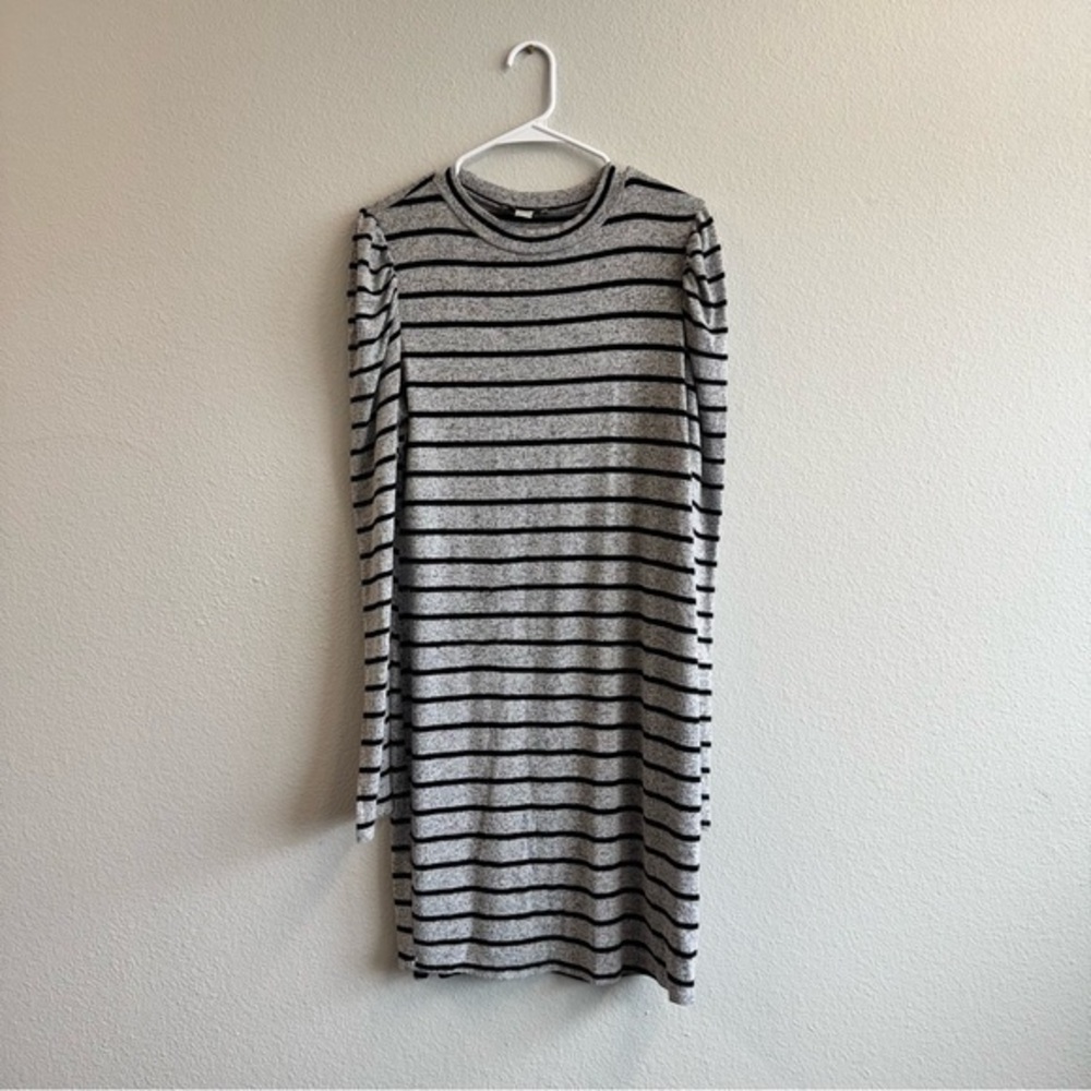Gray Long Sleeve Crew Neck Sheath Dress